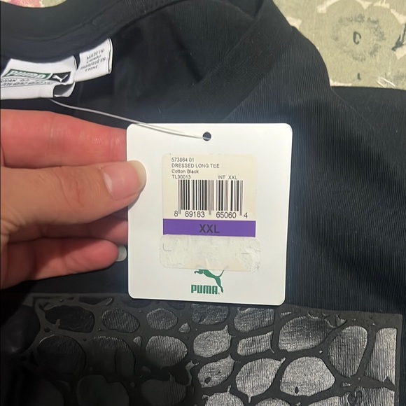 NWT Puma Clyde Black Embossed Men's Tee - Picture 3 of 7